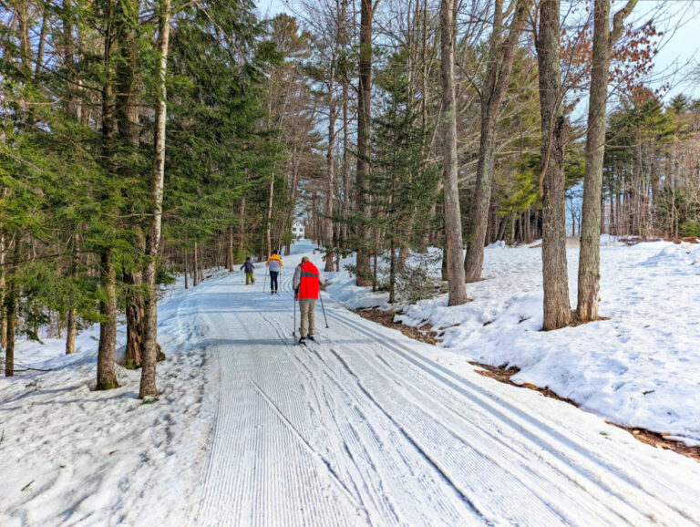 Full Taylor Family Cross Country Skiing at Pineland Farms New Gloucester Maine 8