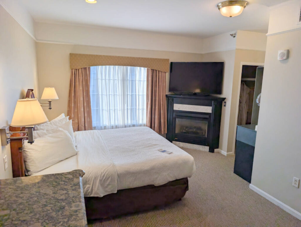 King Spa Suite at Senator Inn and Spa Augusta Maine 1